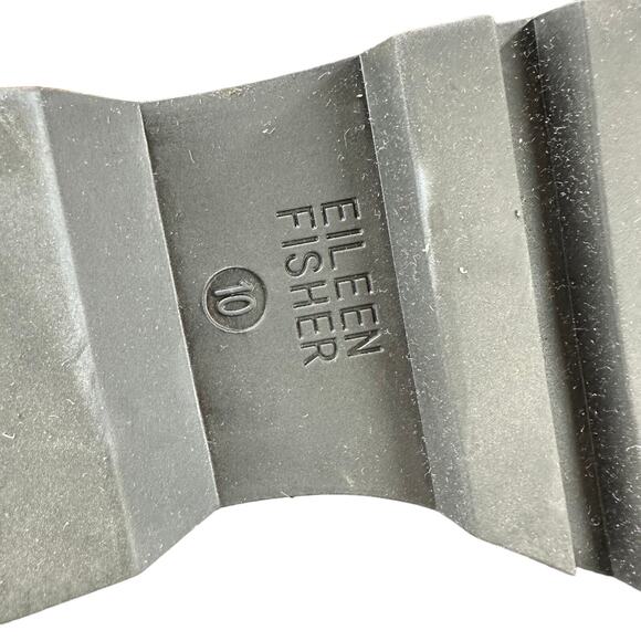 Eileen Fisher NWOB Splash Waterproof Suede Black Wedge Bootie Size 10 Lug Sole - Picture 7 of 7